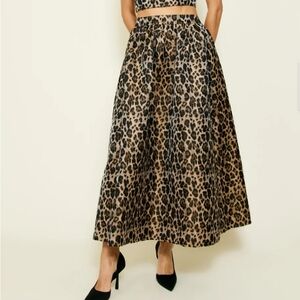 Line & Dot Leopard Print Maxi Skirt